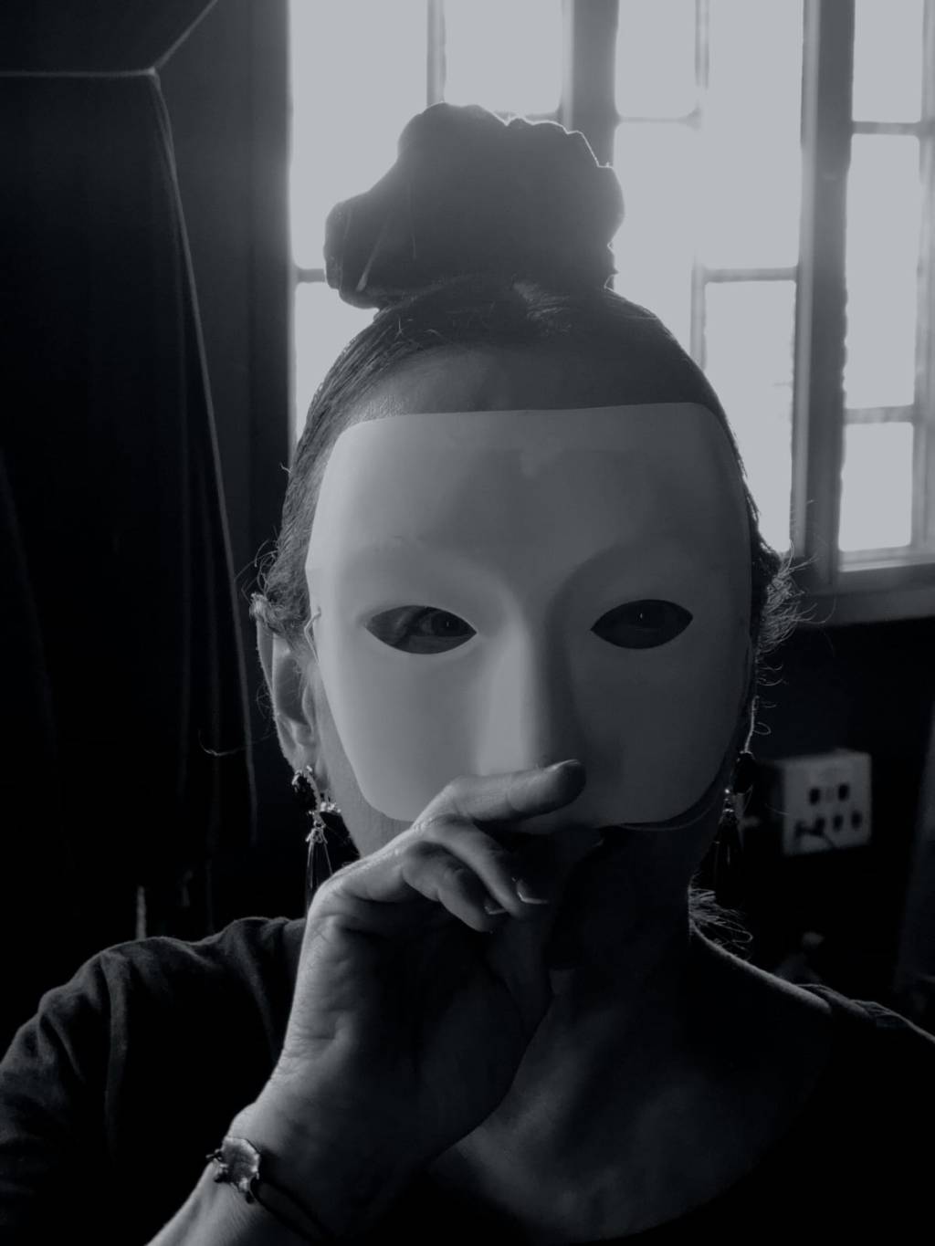 Segnalibro illustrato in: “A oriente di qualsiasi origine” di Annalisa Rodeghiero, Arcipelago itaca&nbsp;Edizioni