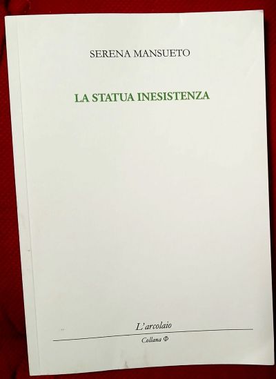 “A4 – una pagina” su “La statua inesistenza” di Serena&nbsp;Mansueto